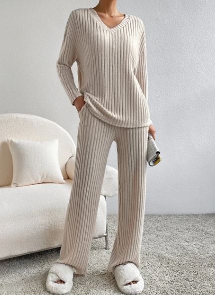 Casual 2-Piece Loungewear Set - The Humanitarians & Robotarians LLC.